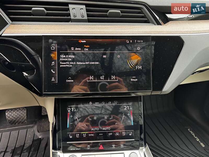 Позашляховик / Кросовер Audi e-tron 2020 в Києві