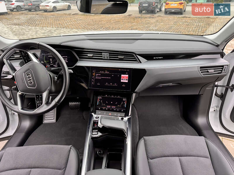 Позашляховик / Кросовер Audi e-tron 2023 в Хмельницькому фото 26 Позашляховик / Кросовер Audi e-tron 2023 в Хмельницькому