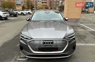 Позашляховик / Кросовер Audi e-tron 2022 в Києві