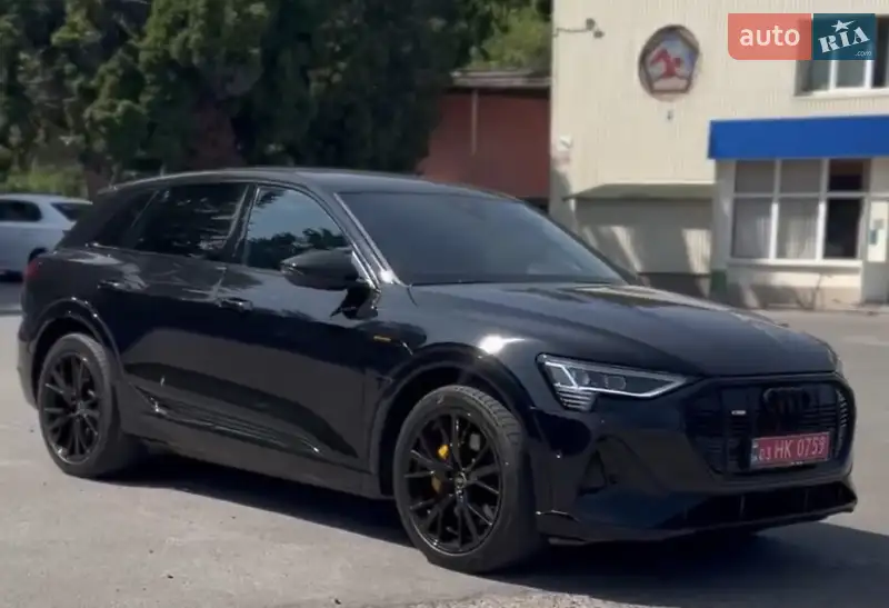 Audi e-tron 2022