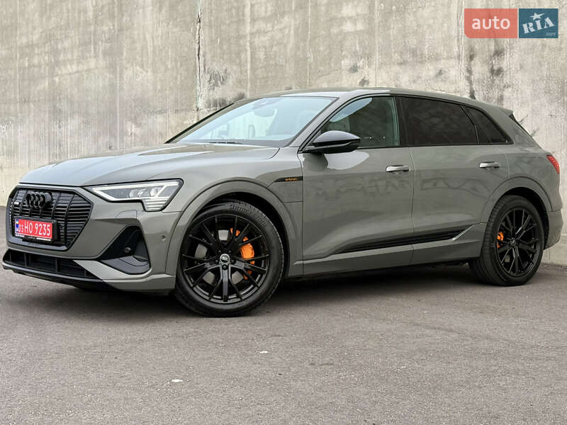 Позашляховик / Кросовер Audi e-tron 2022 в Львові