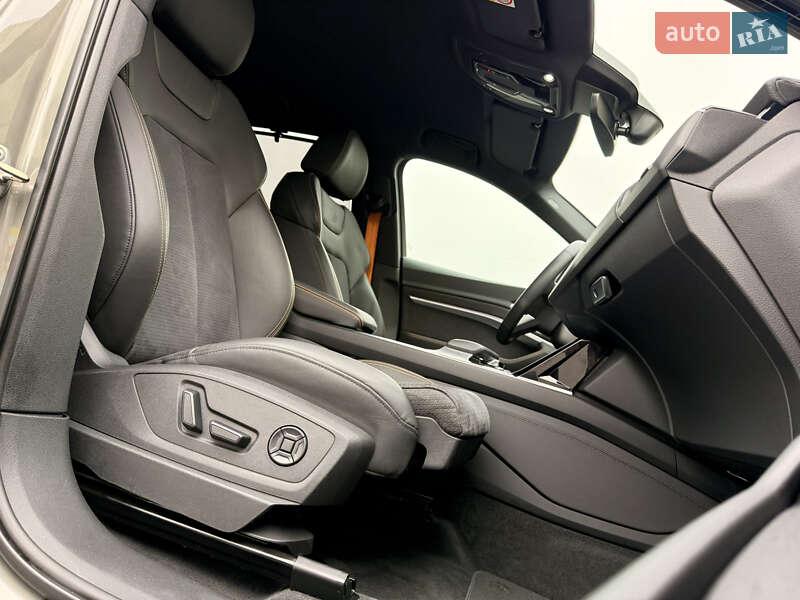 Позашляховик / Кросовер Audi e-tron 2022 в Львові