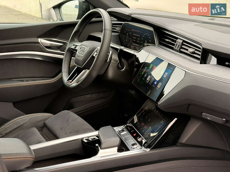 Позашляховик / Кросовер Audi e-tron 2022 в Львові