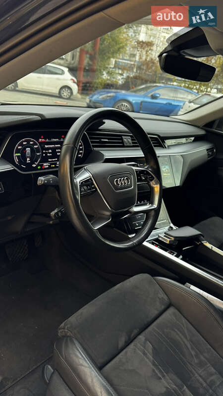 Внедорожник / Кроссовер Audi e-tron 2020 в Днепре