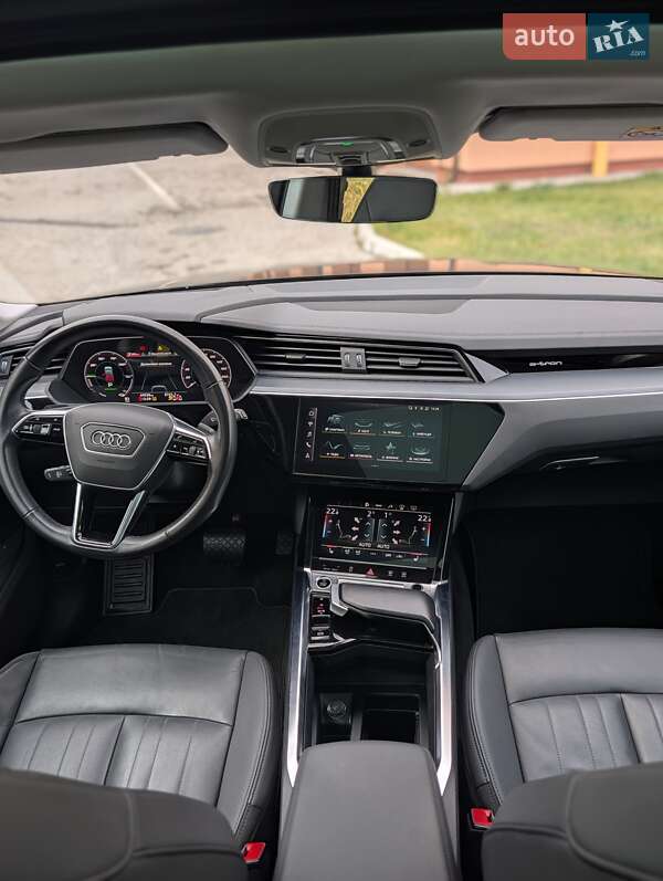 Внедорожник / Кроссовер Audi e-tron 2022 в Львове
