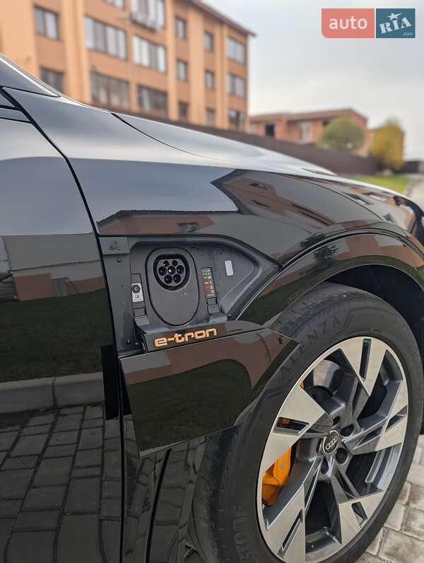 Внедорожник / Кроссовер Audi e-tron 2022 в Львове