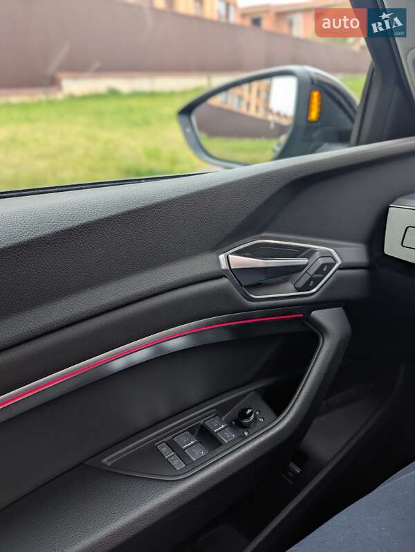 Внедорожник / Кроссовер Audi e-tron 2022 в Львове