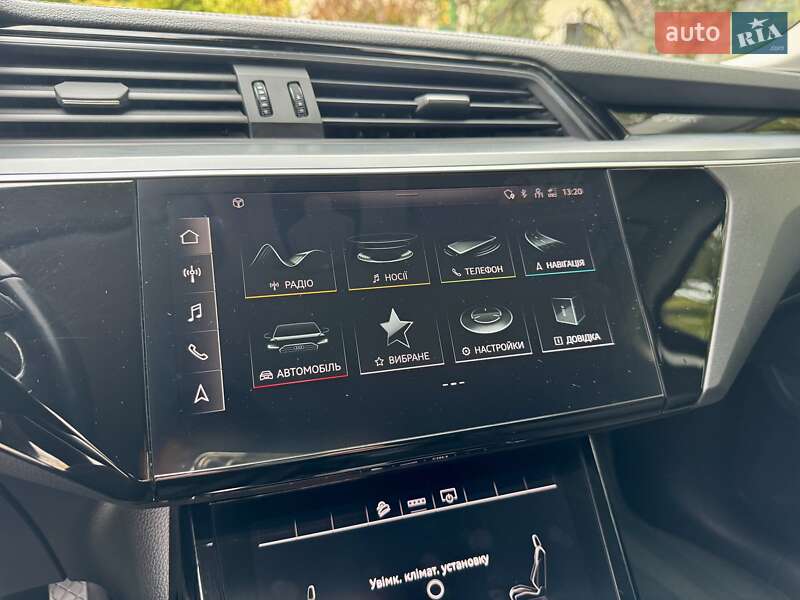 Позашляховик / Кросовер Audi e-tron 2020 в Дрогобичі