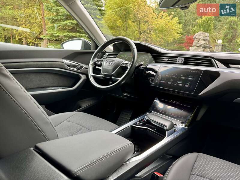 Позашляховик / Кросовер Audi e-tron 2020 в Дрогобичі