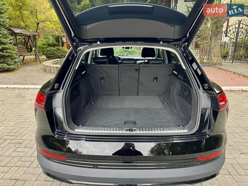 Позашляховик / Кросовер Audi e-tron 2020 в Дрогобичі