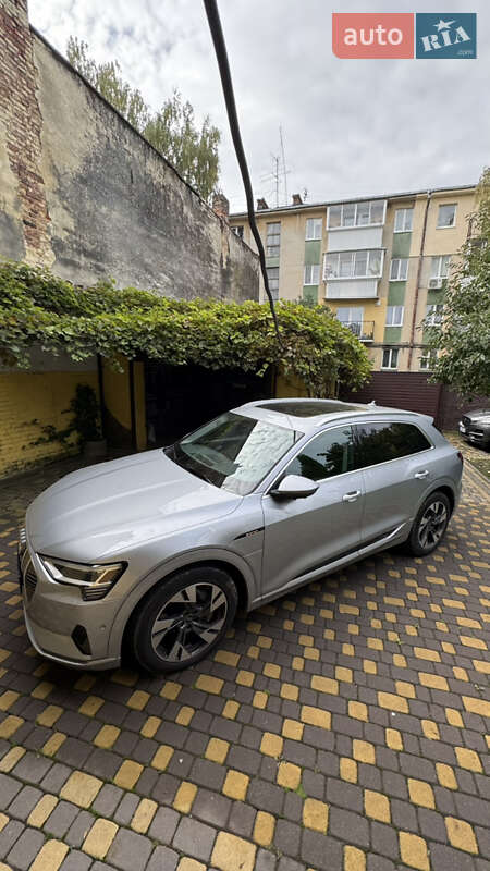 Позашляховик / Кросовер Audi e-tron 2022 в Львові фото 8 Позашляховик / Кросовер Audi e-tron 2022 в Львові
