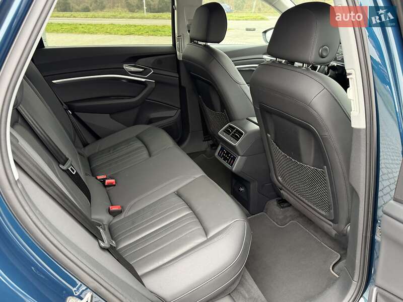 Внедорожник / Кроссовер Audi e-tron 2021 в Львове