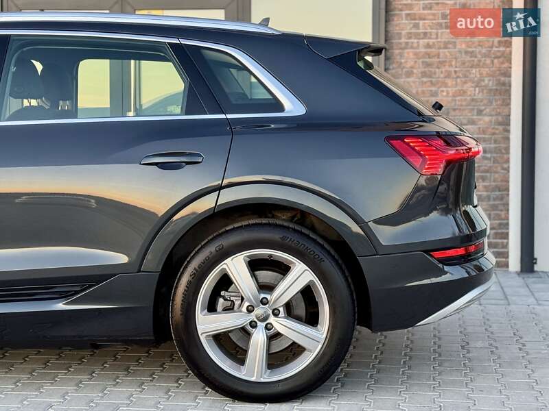 Внедорожник / Кроссовер Audi e-tron 2020 в Тернополе фото 35 Внедорожник / Кроссовер Audi e-tron 2020 в Тернополе
