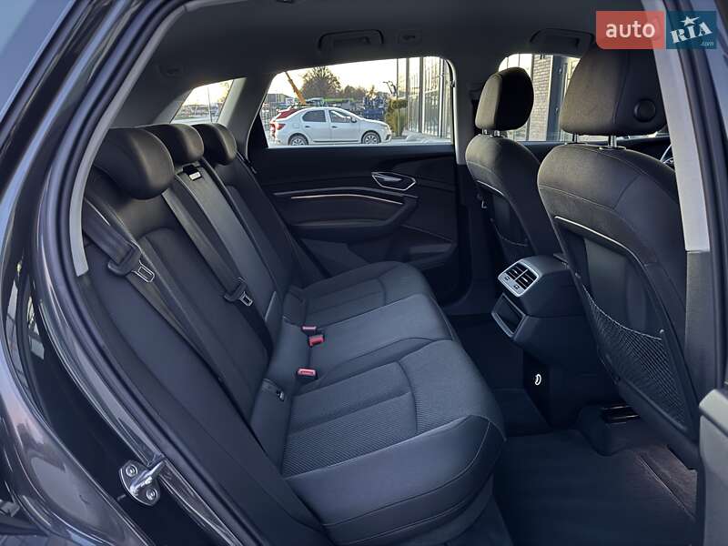 Внедорожник / Кроссовер Audi e-tron 2020 в Тернополе фото 64 Внедорожник / Кроссовер Audi e-tron 2020 в Тернополе
