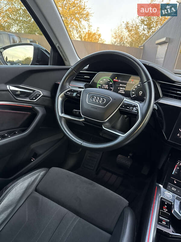 Позашляховик / Кросовер Audi e-tron 2019 в Дрогобичі