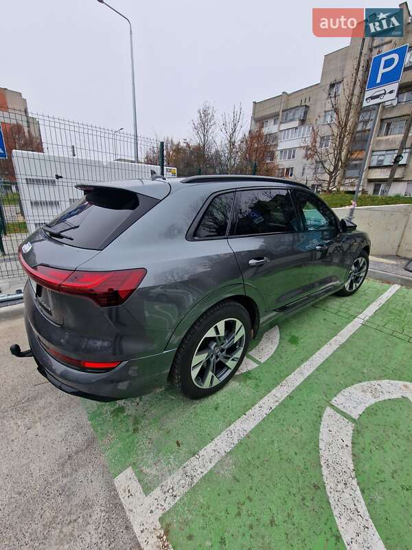 Внедорожник / Кроссовер Audi e-tron 2020 в Львове фото 44 Внедорожник / Кроссовер Audi e-tron 2020 в Львове