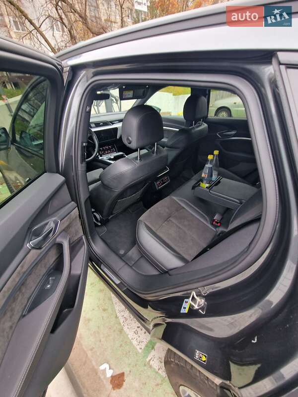 Внедорожник / Кроссовер Audi e-tron 2020 в Львове фото 53 Внедорожник / Кроссовер Audi e-tron 2020 в Львове