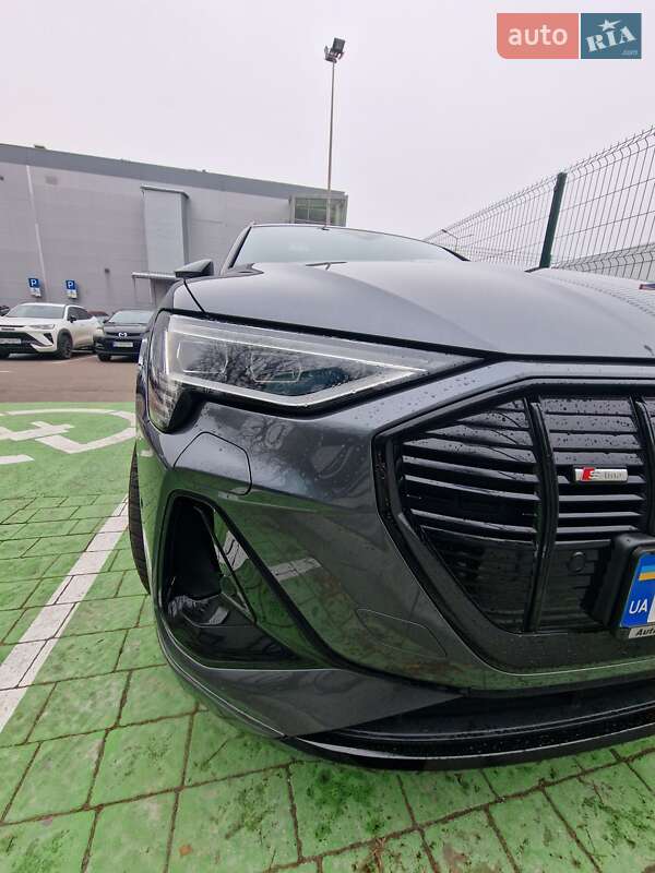 Внедорожник / Кроссовер Audi e-tron 2020 в Львове фото 66 Внедорожник / Кроссовер Audi e-tron 2020 в Львове