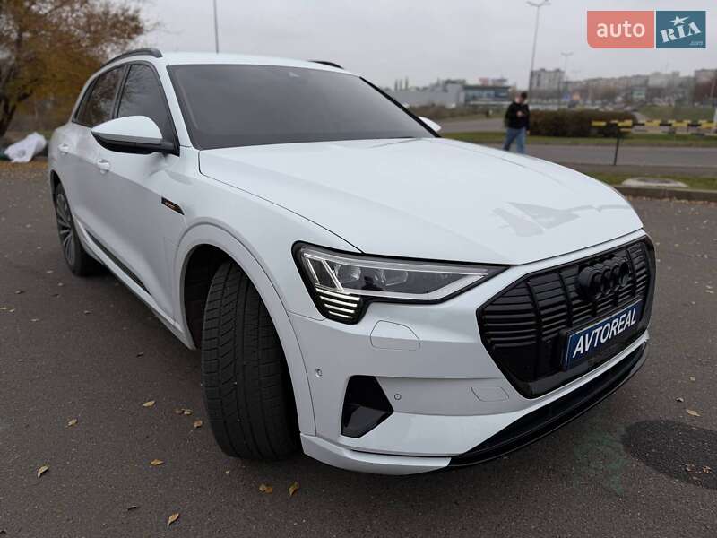Позашляховик / Кросовер Audi e-tron 2019 в Кривому Розі фото 18 Позашляховик / Кросовер Audi e-tron 2019 в Кривому Розі