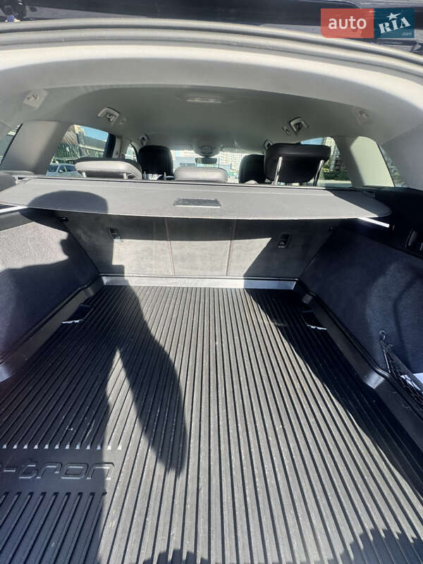 Позашляховик / Кросовер Audi e-tron 2020 в Києві фото 6 Позашляховик / Кросовер Audi e-tron 2020 в Києві