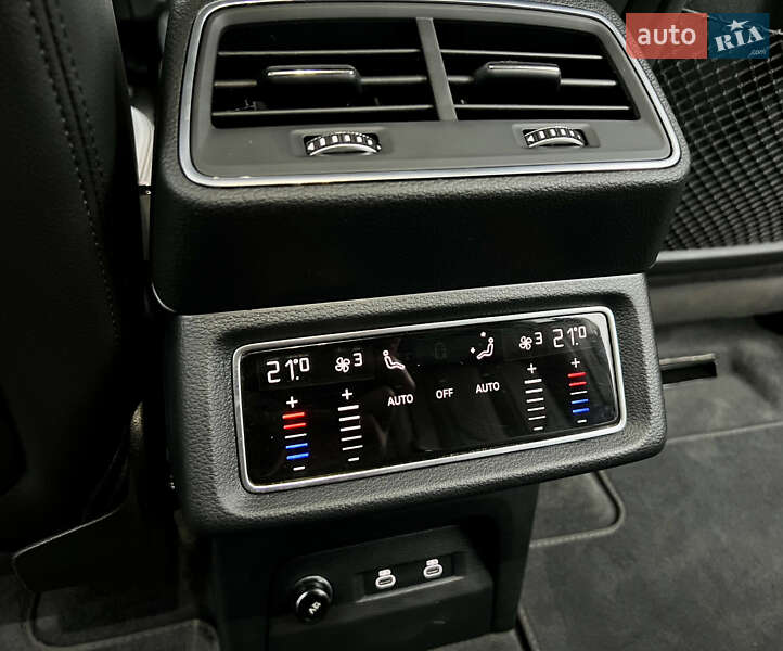 Внедорожник / Кроссовер Audi e-tron 2021 в Киеве фото 17 Внедорожник / Кроссовер Audi e-tron 2021 в Киеве