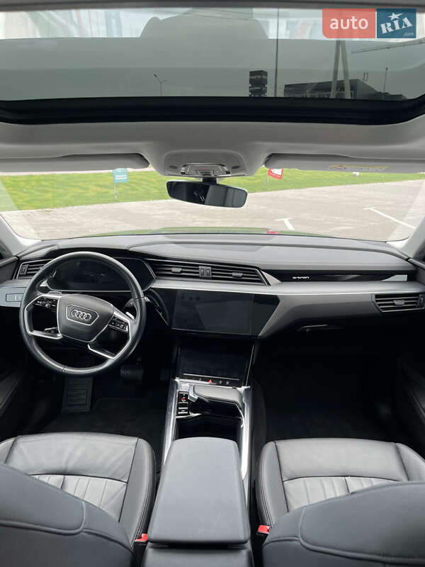 Позашляховик / Кросовер Audi e-tron 2020 в Луцьку