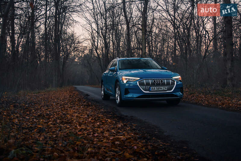 Позашляховик / Кросовер Audi e-tron 2019 в Києві