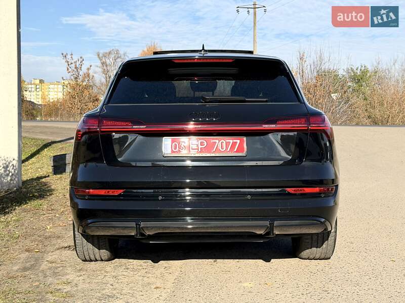 Позашляховик / Кросовер Audi e-tron 2022 в Ковелі