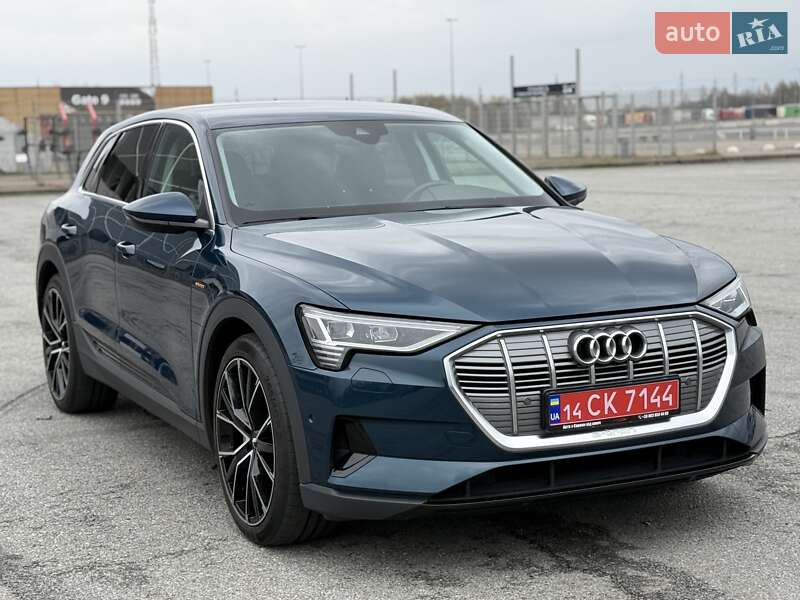 Позашляховик / Кросовер Audi e-tron 2021 в Києві фото 15 Позашляховик / Кросовер Audi e-tron 2021 в Києві