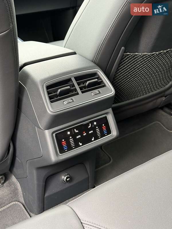 Позашляховик / Кросовер Audi e-tron 2021 в Києві фото 30 Позашляховик / Кросовер Audi e-tron 2021 в Києві