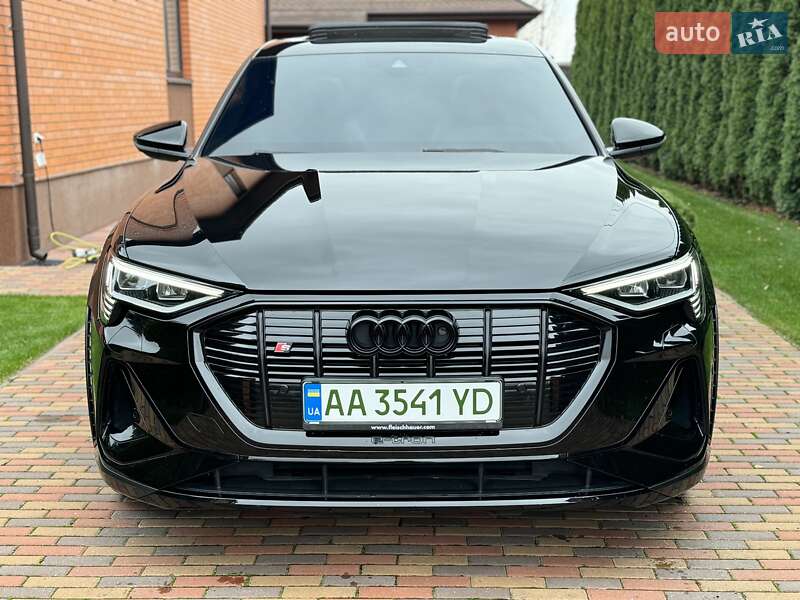 Внедорожник / Кроссовер Audi e-tron 2021 в Киеве фото 7 Внедорожник / Кроссовер Audi e-tron 2021 в Киеве