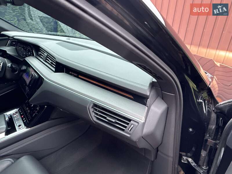 Внедорожник / Кроссовер Audi e-tron 2021 в Киеве фото 73 Внедорожник / Кроссовер Audi e-tron 2021 в Киеве