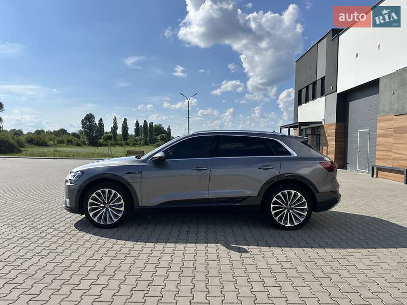 Внедорожник / Кроссовер Audi e-tron 2019 в Ковеле