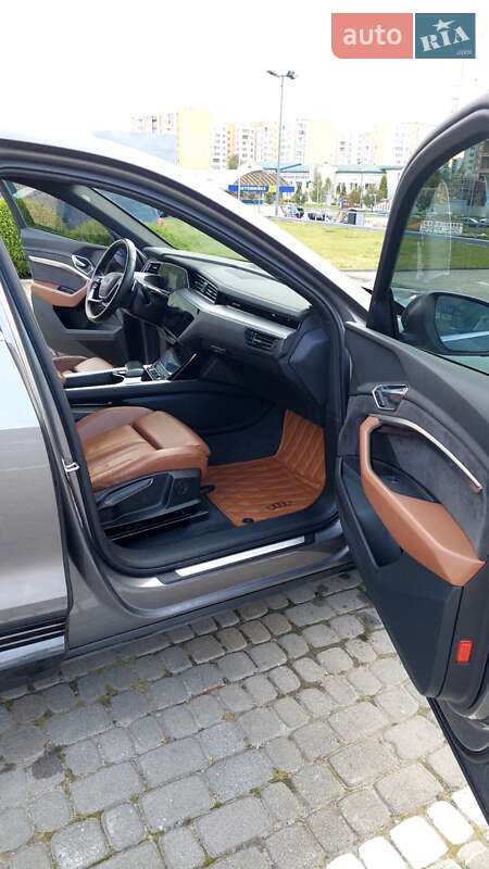 Внедорожник / Кроссовер Audi e-tron 2019 в Львове