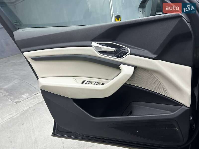 Внедорожник / Кроссовер Audi e-tron 2020 в Черновцах фото 7 Внедорожник / Кроссовер Audi e-tron 2020 в Черновцах