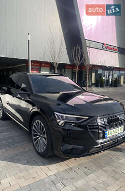 Позашляховик / Кросовер Audi e-tron 2020 в Києві