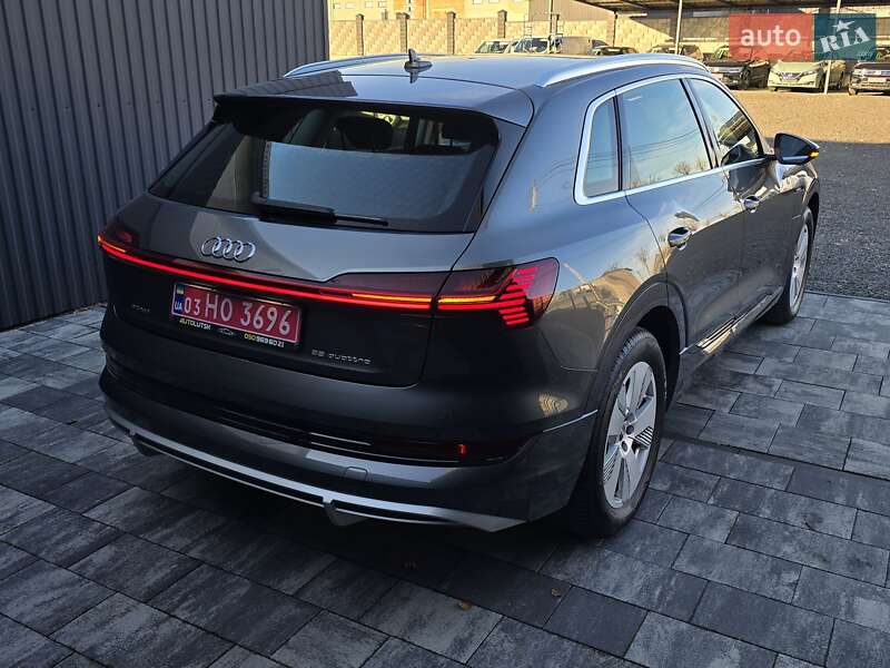 Позашляховик / Кросовер Audi e-tron 2020 в Луцьку