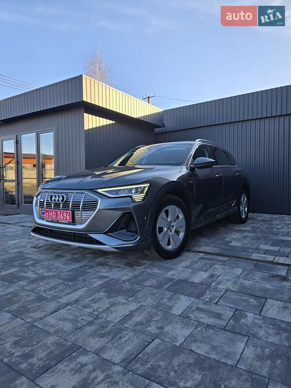 Позашляховик / Кросовер Audi e-tron 2020 в Луцьку