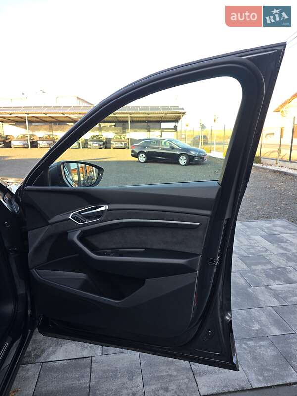 Позашляховик / Кросовер Audi e-tron 2020 в Луцьку