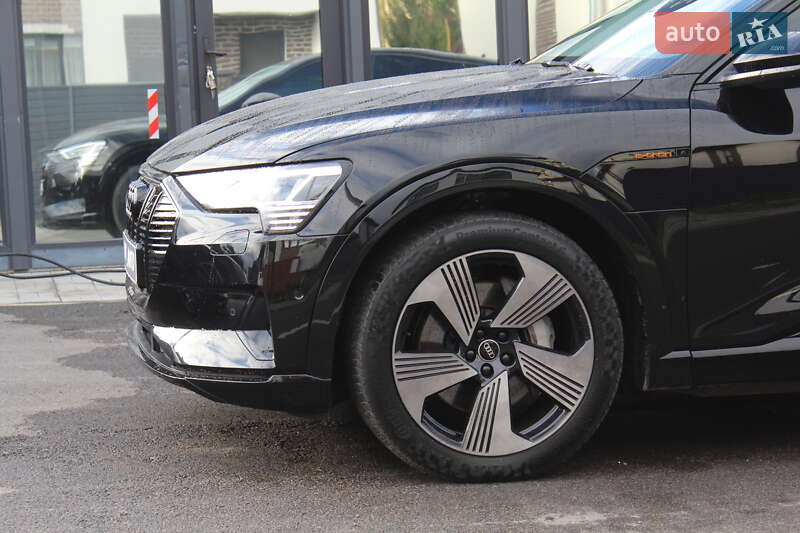 Внедорожник / Кроссовер Audi e-tron 2022 в Киеве фото 13 Внедорожник / Кроссовер Audi e-tron 2022 в Киеве