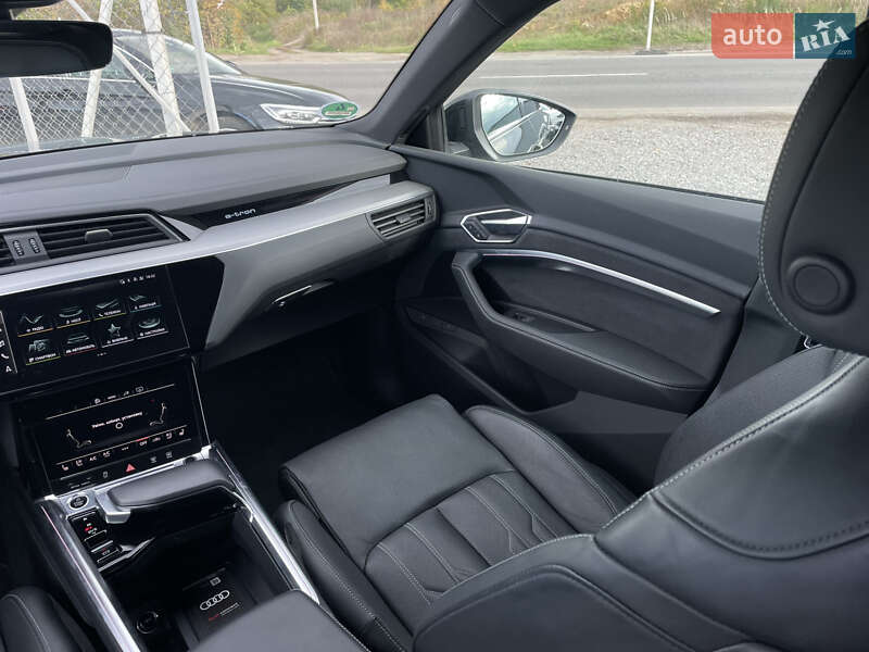 Внедорожник / Кроссовер Audi e-tron 2021 в Львове