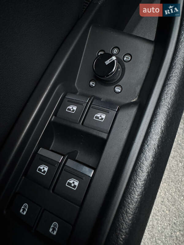 Внедорожник / Кроссовер Audi e-tron 2020 в Днепре