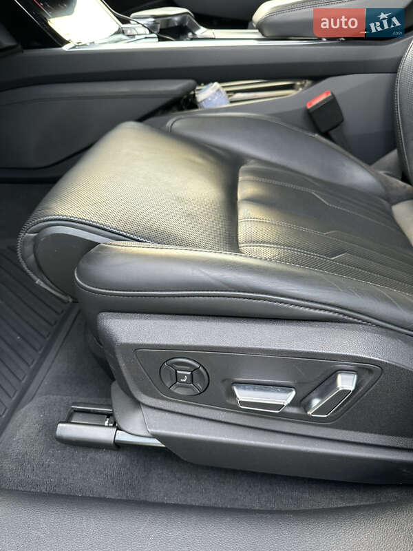 Внедорожник / Кроссовер Audi e-tron 2019 в Днепре фото 10 Внедорожник / Кроссовер Audi e-tron 2019 в Днепре