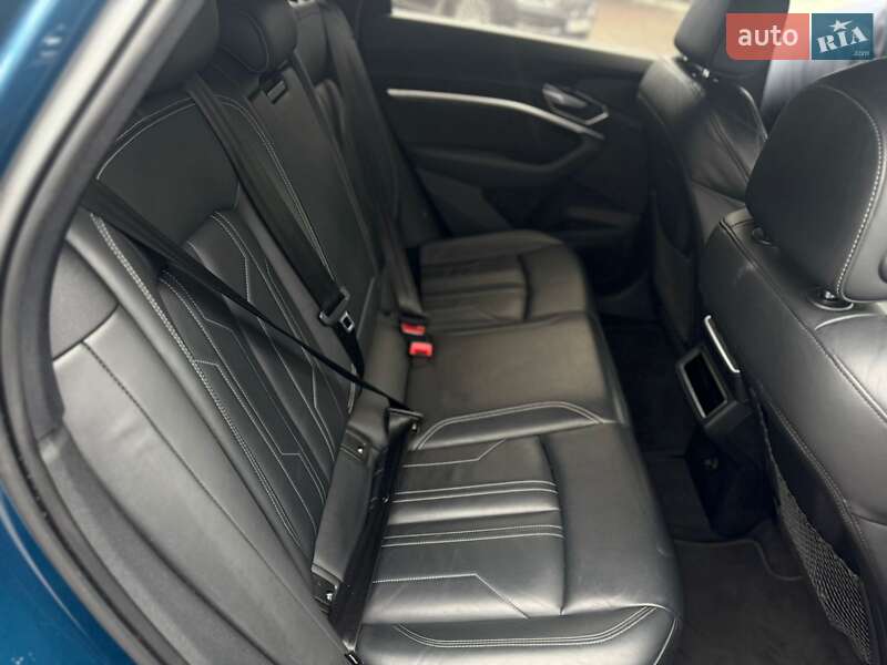 Внедорожник / Кроссовер Audi e-tron 2019 в Ивано-Франковске фото 16 Внедорожник / Кроссовер Audi e-tron 2019 в Ивано-Франковске