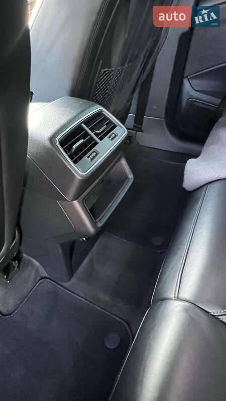 Позашляховик / Кросовер Audi e-tron 2019 в Львові