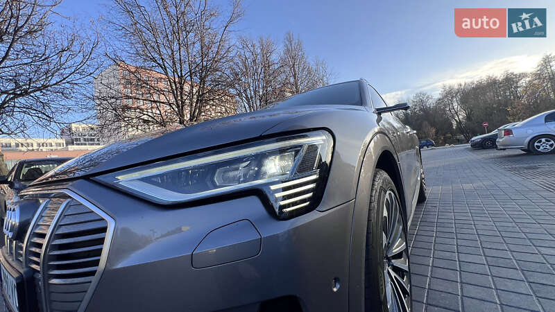 Позашляховик / Кросовер Audi e-tron 2019 в Львові