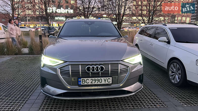 Позашляховик / Кросовер Audi e-tron 2019 в Львові