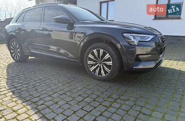 Внедорожник / Кроссовер Audi e-tron 2019 в Ровно