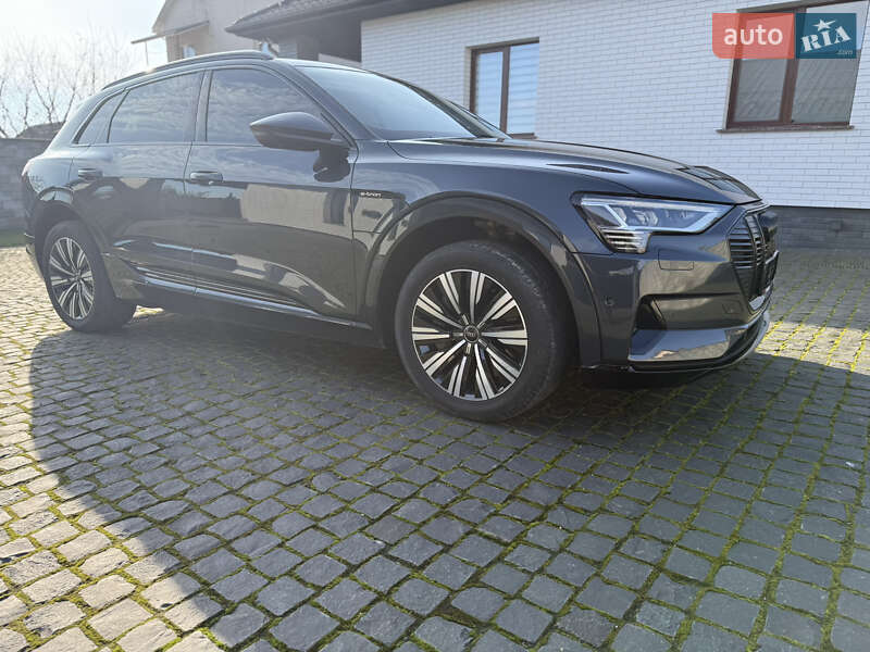 Внедорожник / Кроссовер Audi e-tron 2019 в Ровно фото 10 Внедорожник / Кроссовер Audi e-tron 2019 в Ровно