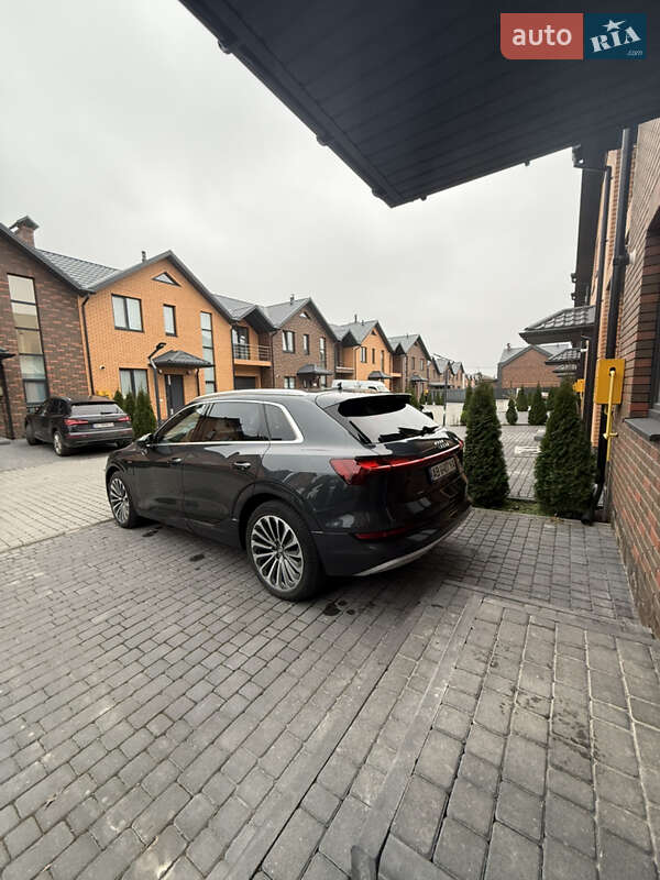 Позашляховик / Кросовер Audi e-tron 2020 в Вінниці фото 5 Позашляховик / Кросовер Audi e-tron 2020 в Вінниці